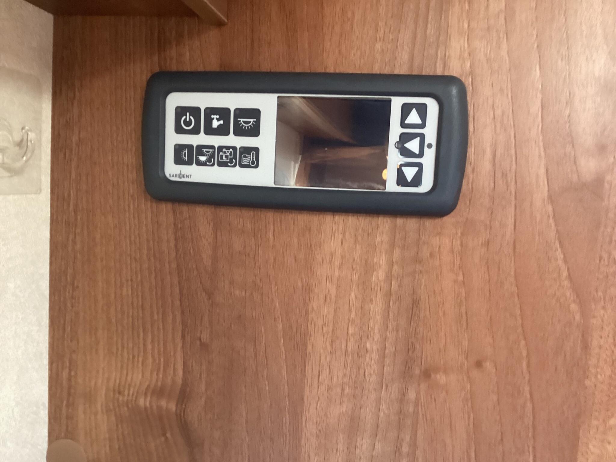 e6a6fe17b9444263991e6403c58f6877.jpg